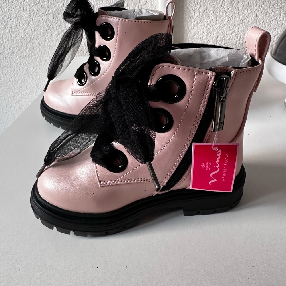 Nina Kids Boots in Pink with Black Details